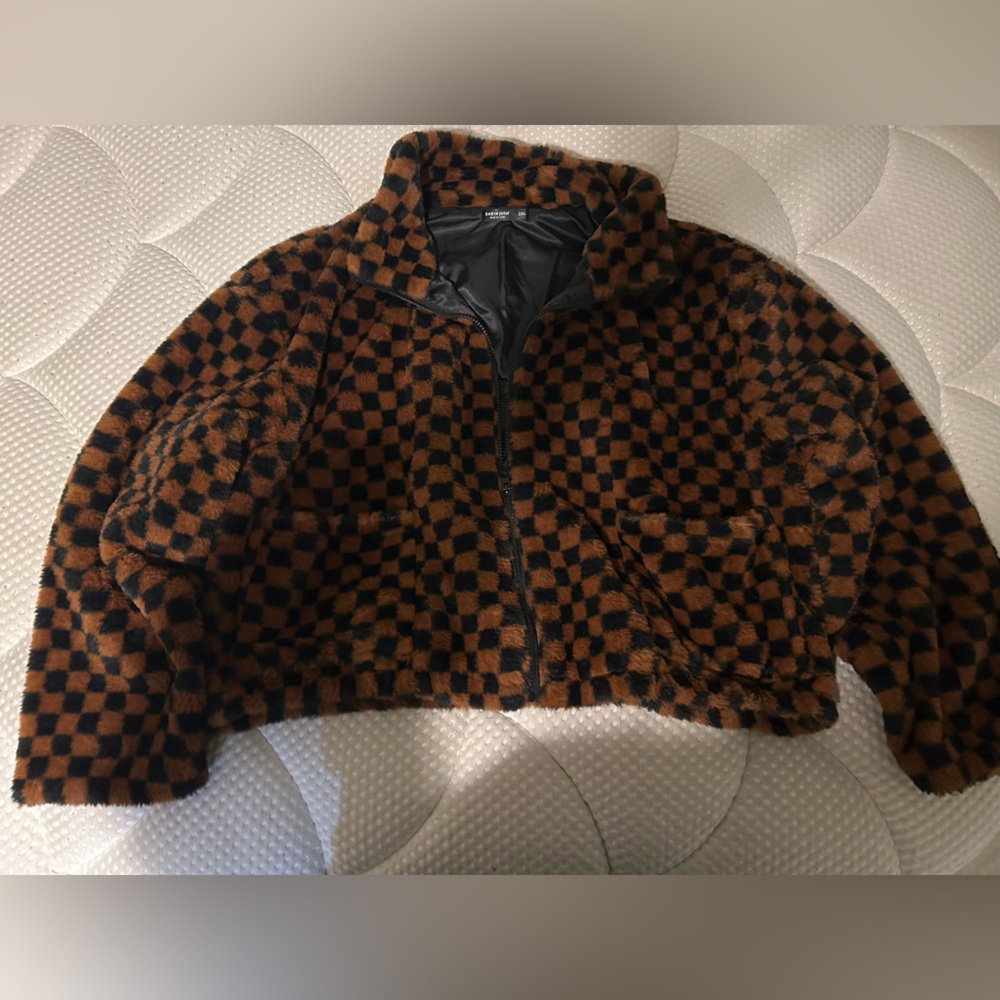 Cropped Checkered Faux Fur Jacket